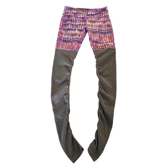 ALO Yoga Purple Tie Dye print and Gray Ribbed Goddess Rushed Leggings M